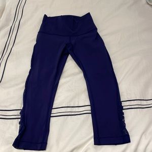 Lululemon 3/4 length legging with mesh detail